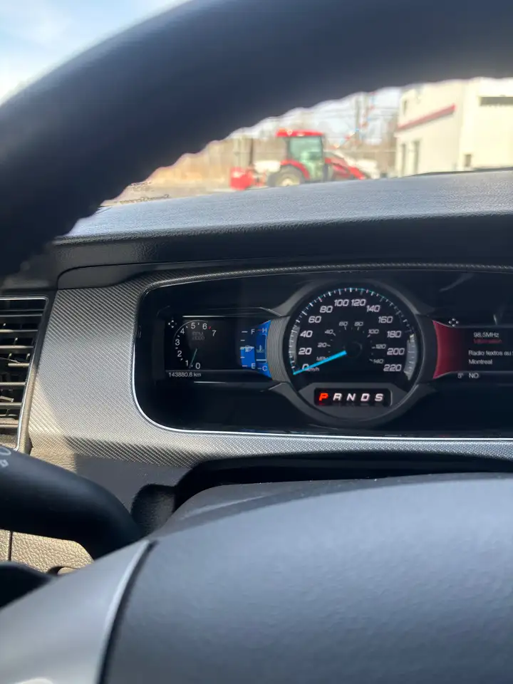 Ford Taurus снимка Ford Taurus