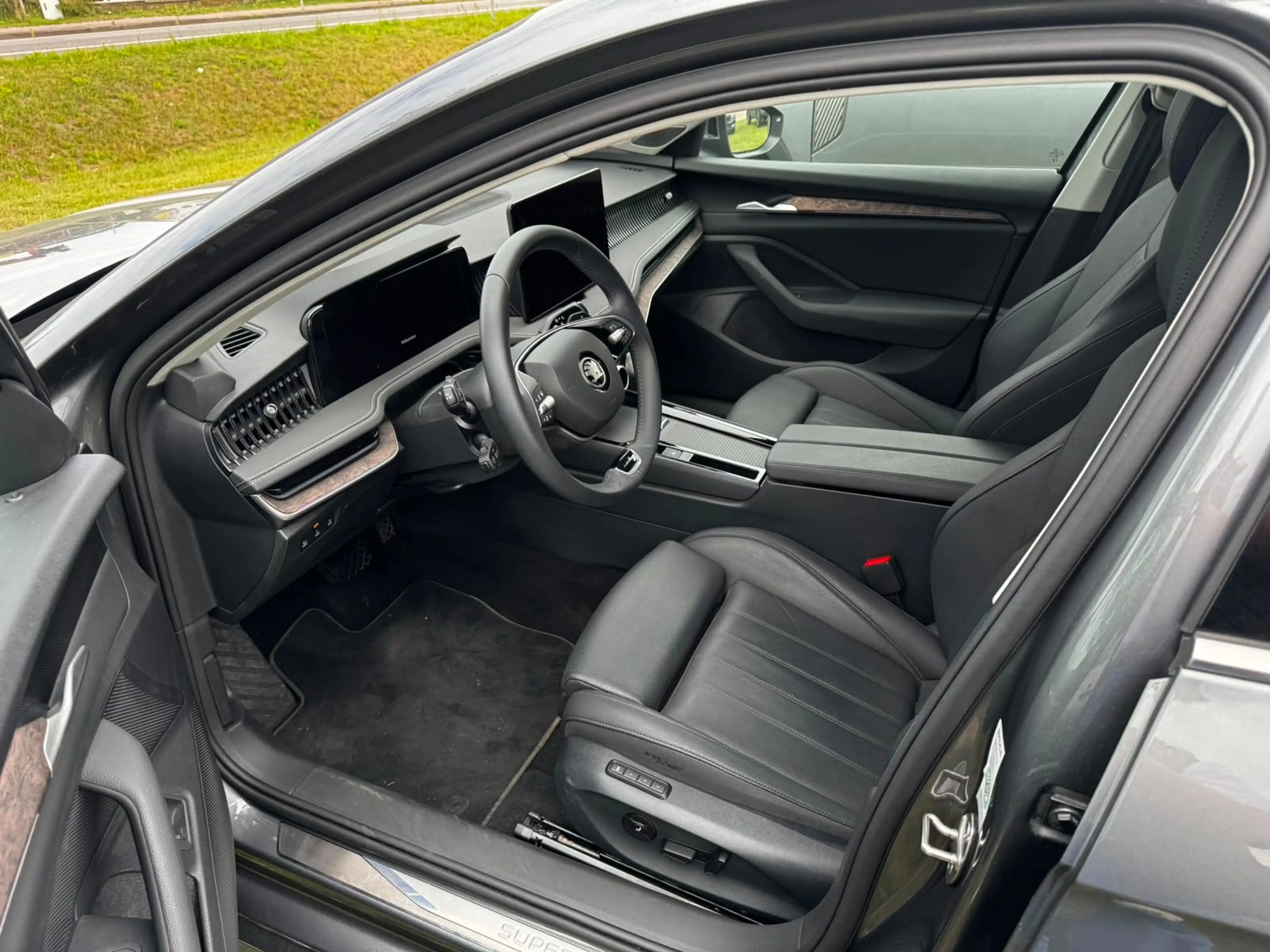 Skoda Superb Combi 1.5 TSI iV 150 kW L&K — photo 7