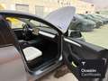 Tesla Model Y Performance Plateado - thumbnail 11