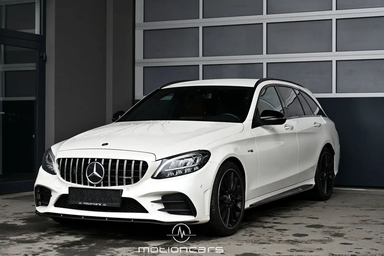 Mercedes-Benz C 43 AMG 4Matic Weiß - 1