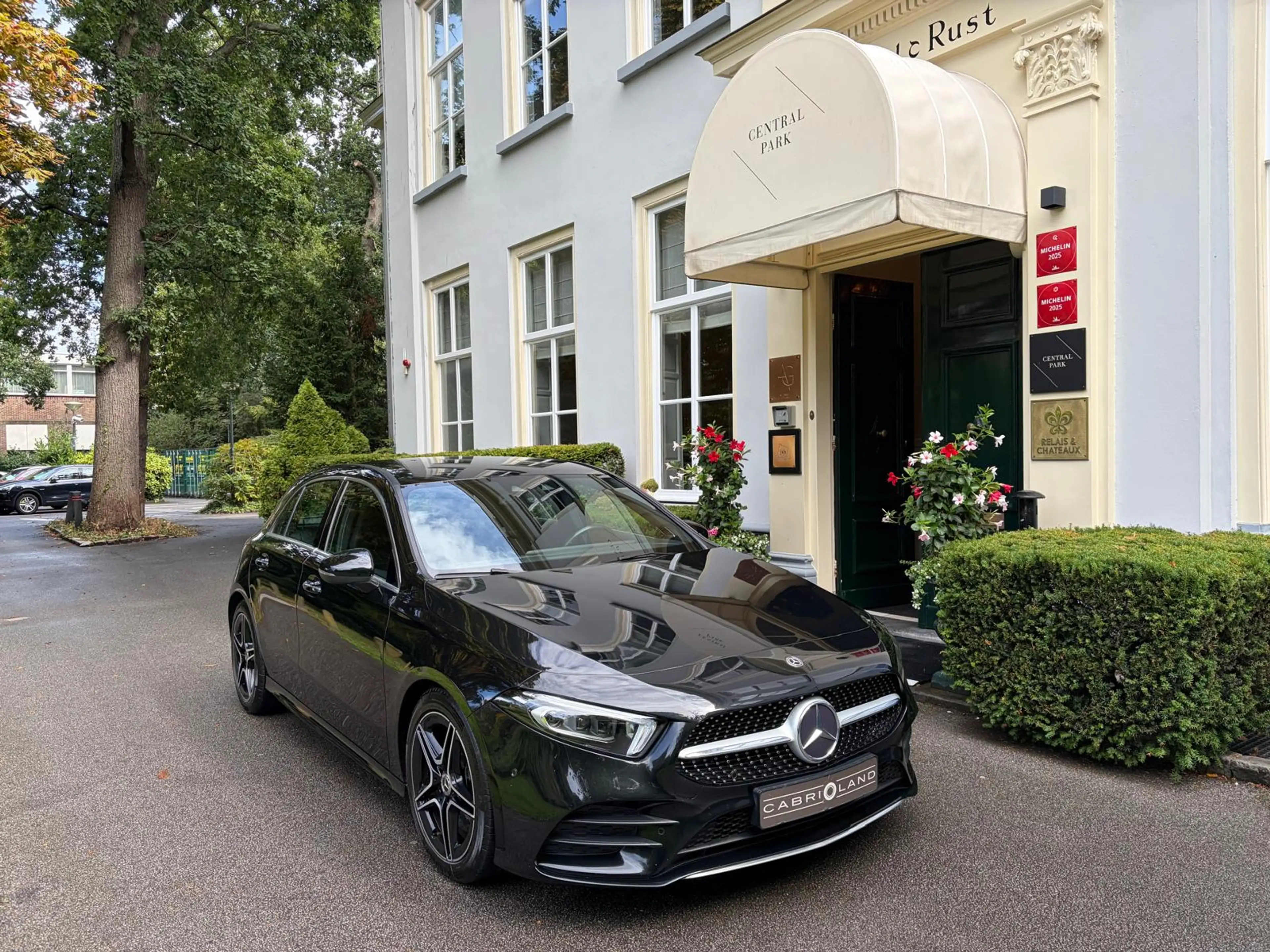 Mercedes-Benz A 250 Premium Plus