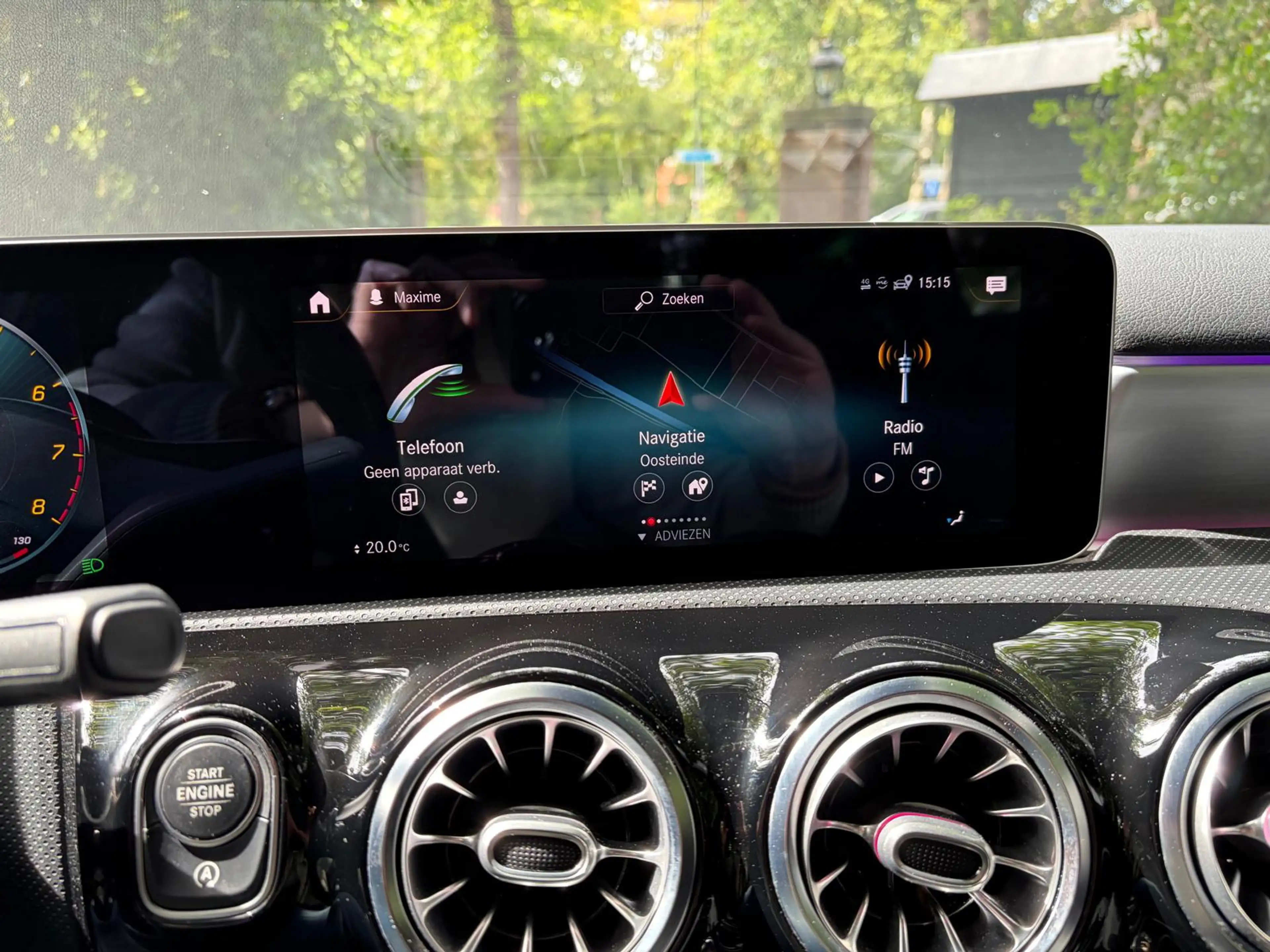 Mercedes-Benz A 250 Premium Plus — photo 21
