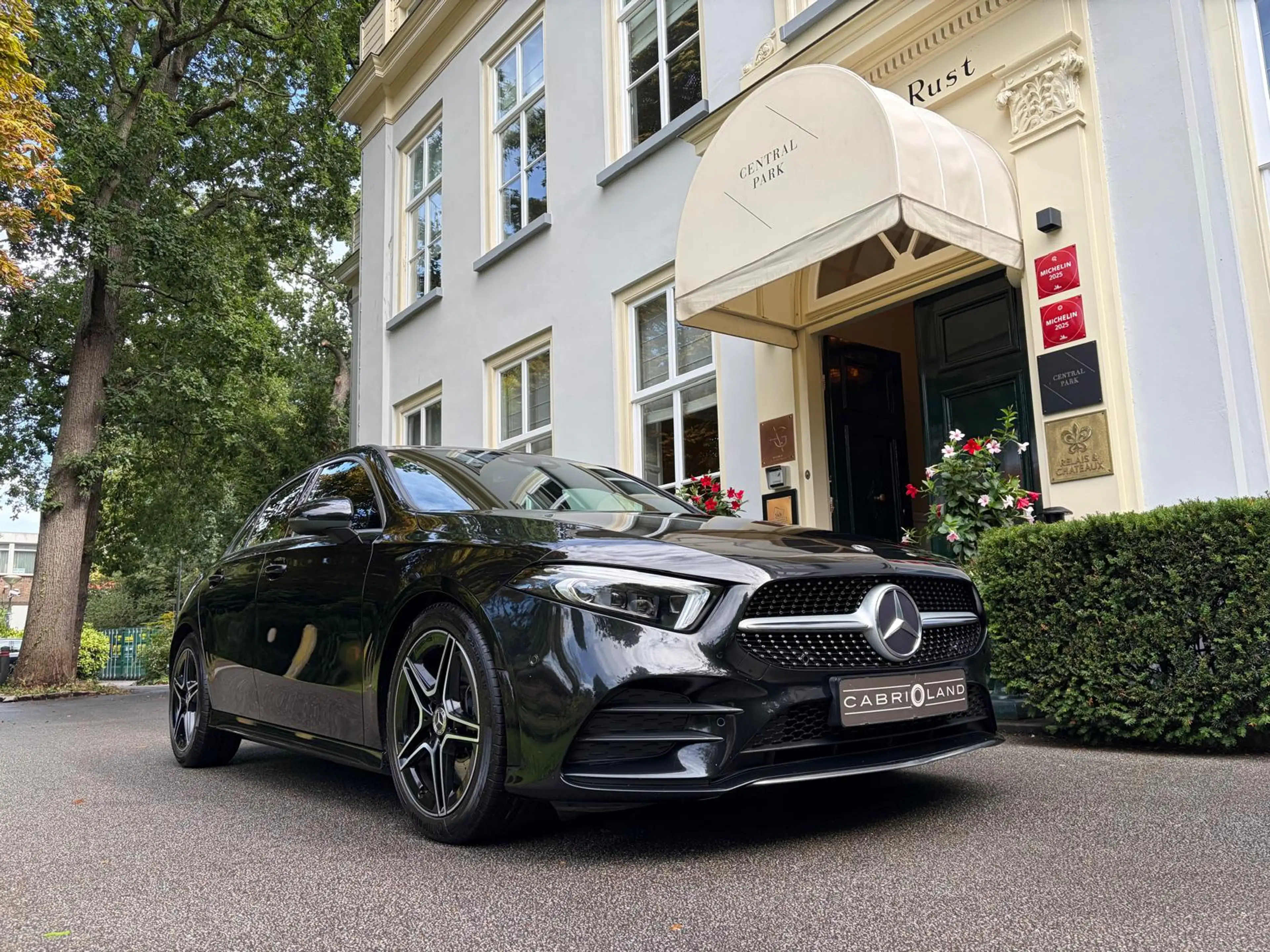 Mercedes-Benz A 250 Premium Plus — photo 4