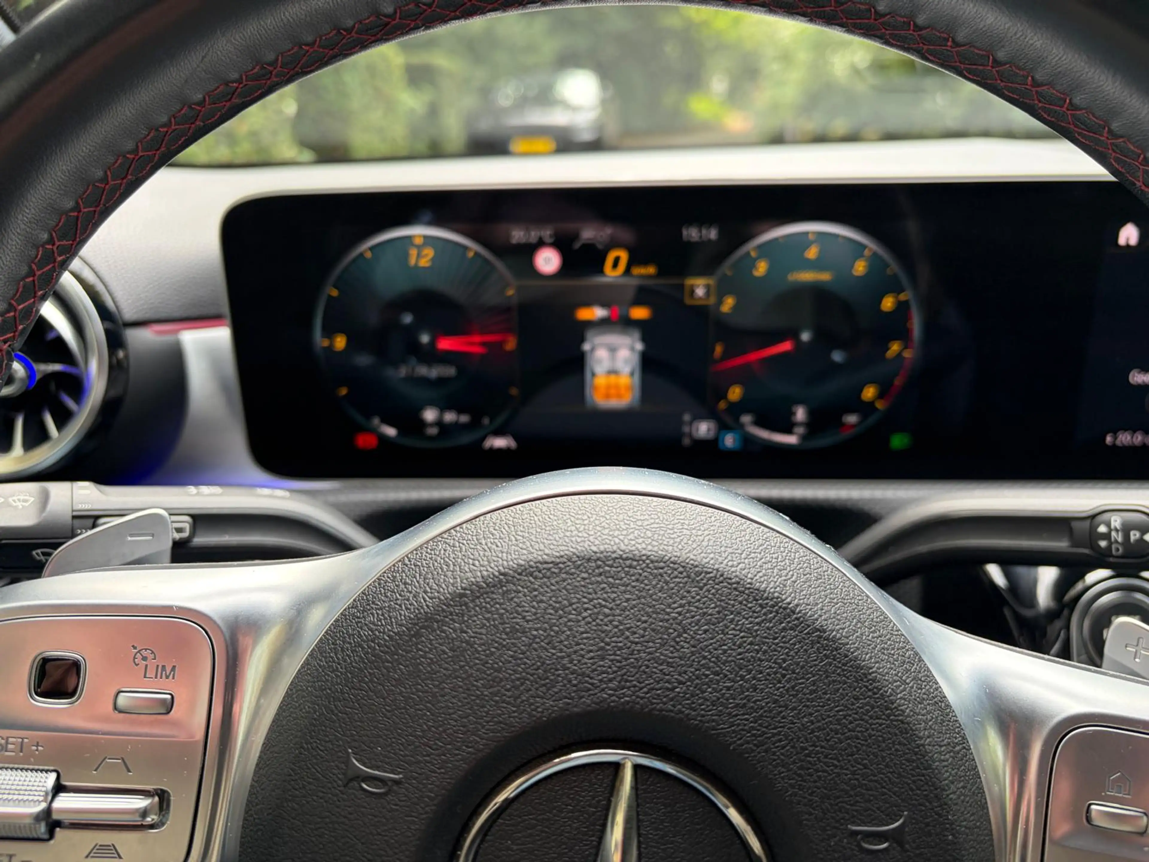 Mercedes-Benz A 250 Premium Plus — photo 19