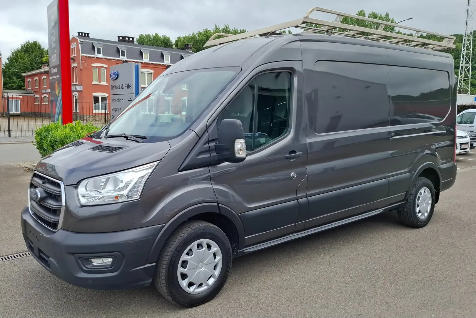 Ford Transit 2.0 TDCi L3H2 Trend Grijs - 1