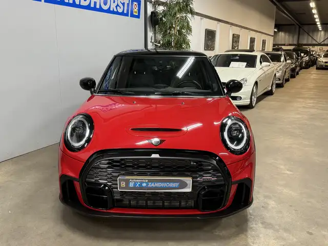 Mini Hatch view 2
