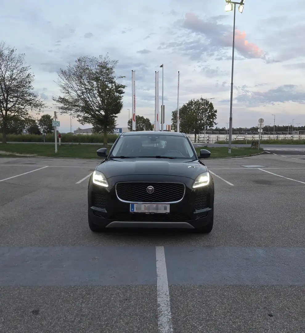 Jaguar E-Pace 2.0DI4 D150 S AWD Aut. Schwarz - 1