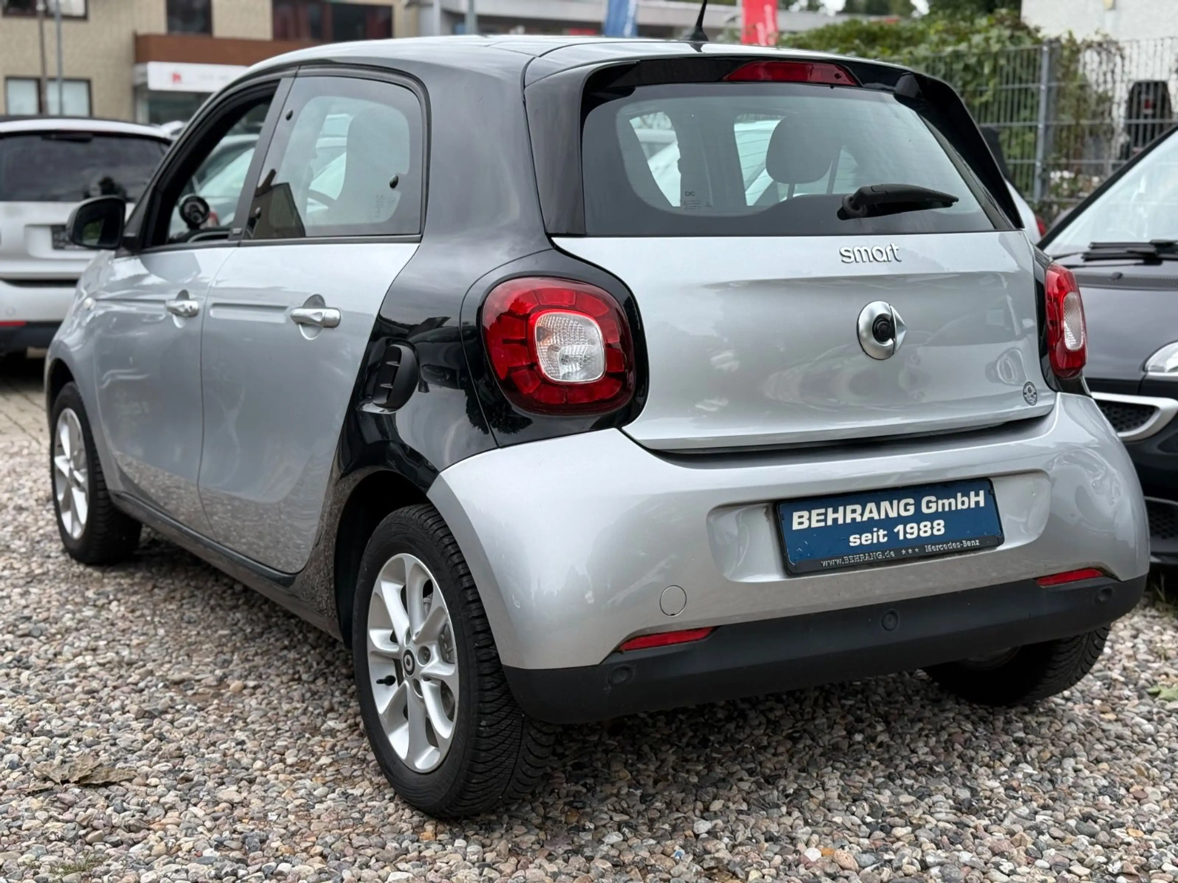 smart forFour *AMBIENTE*PANORAMA*KAMERA*NAVI* — photo 8
