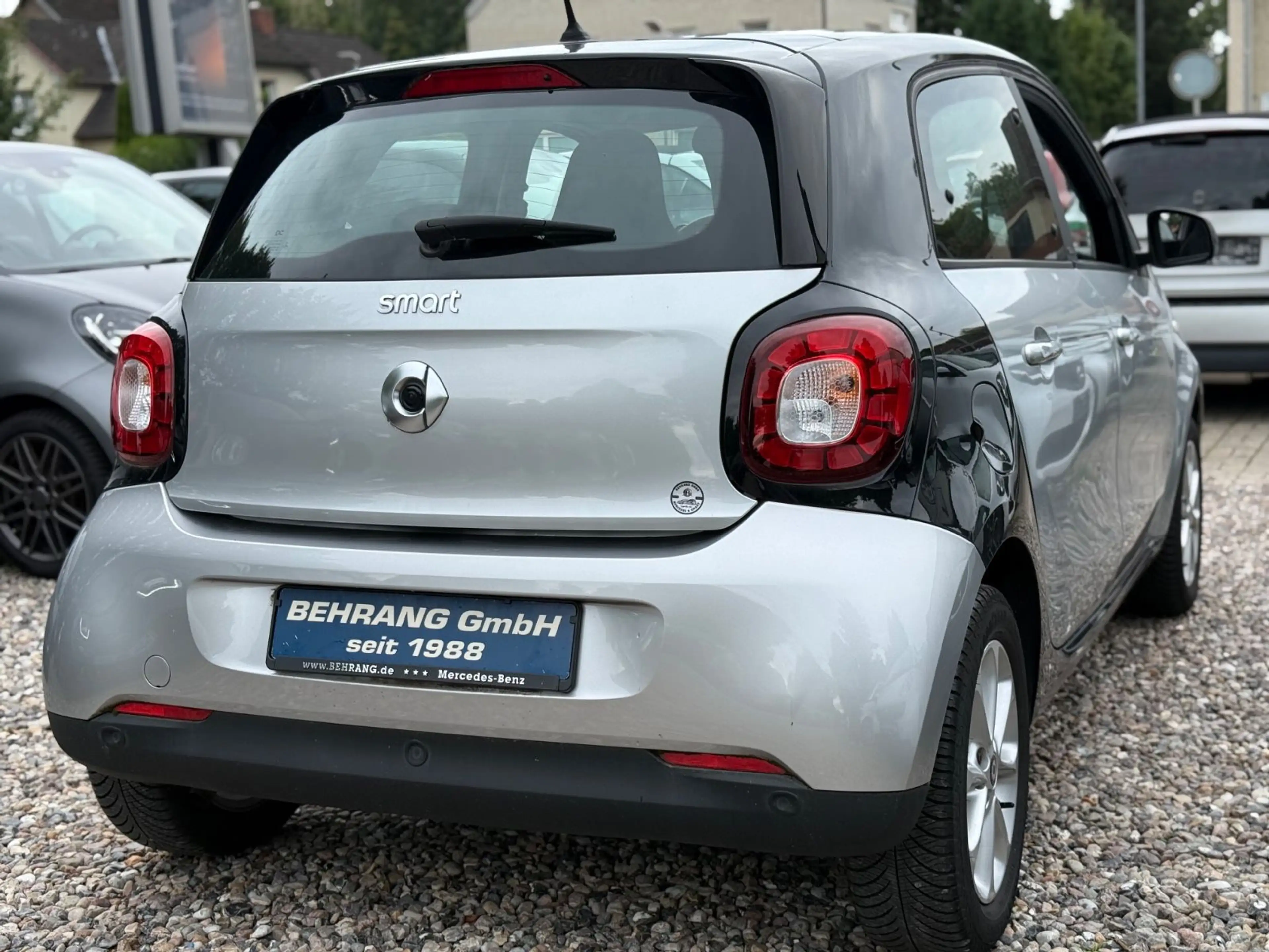 smart forFour *AMBIENTE*PANORAMA*KAMERA*NAVI* — photo 7