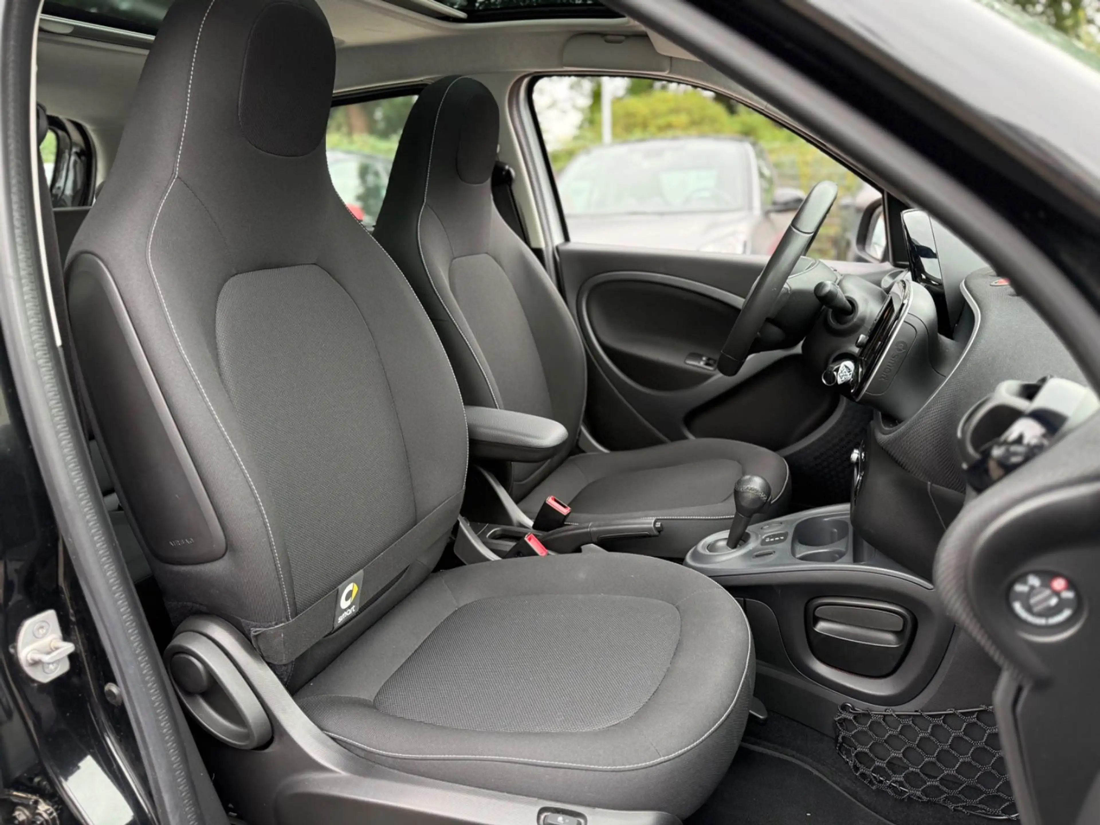smart forFour *AMBIENTE*PANORAMA*KAMERA*NAVI* — photo 13