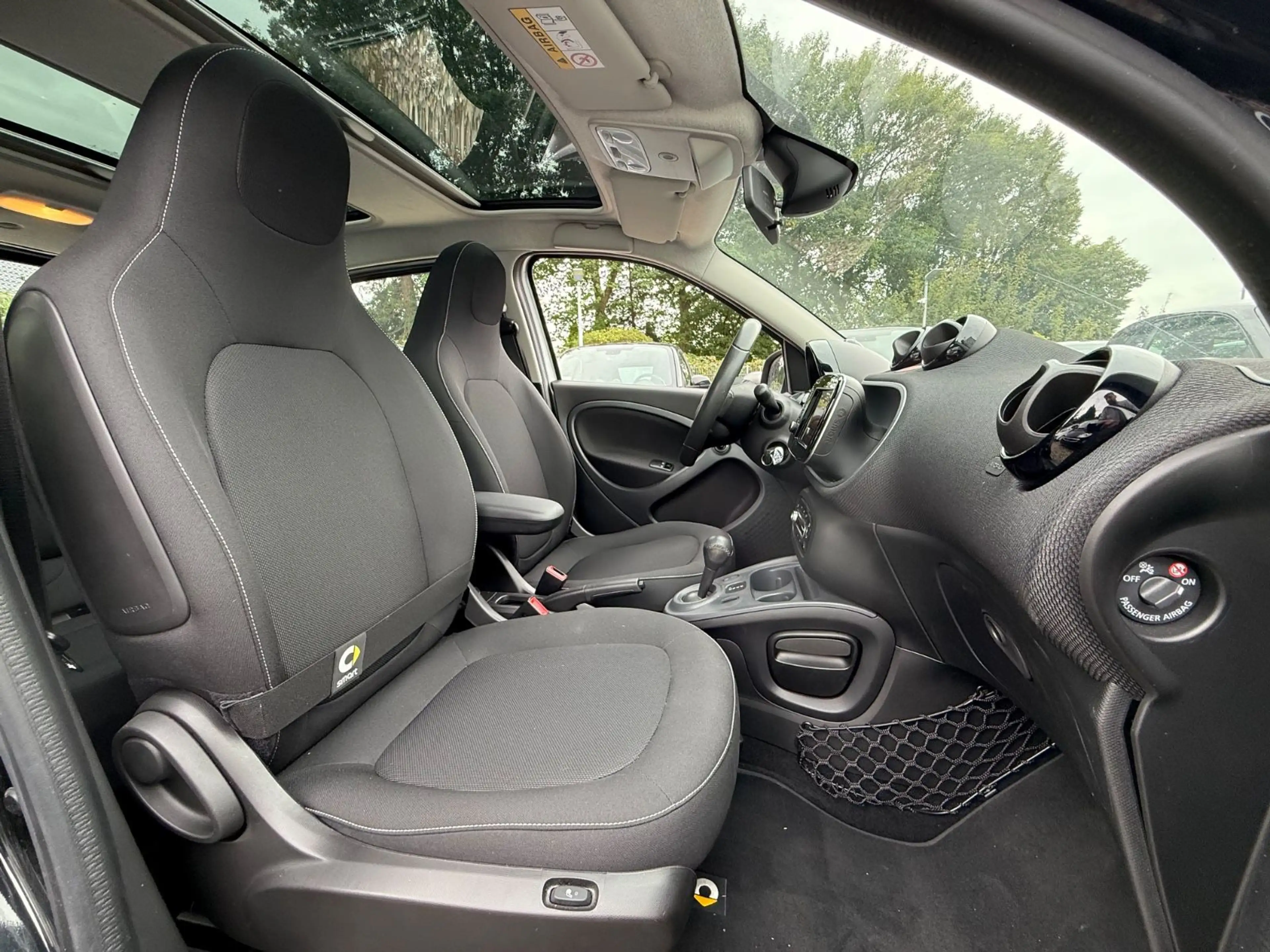smart forFour *AMBIENTE*PANORAMA*KAMERA*NAVI* — photo 14