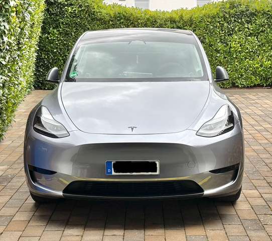 Imagine Tesla Model Y RWD Premium Standard Range BYD Akku
