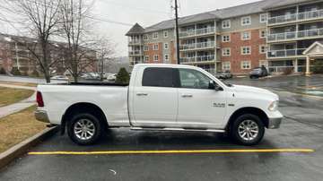 4WD Crew Cab 149  SLT