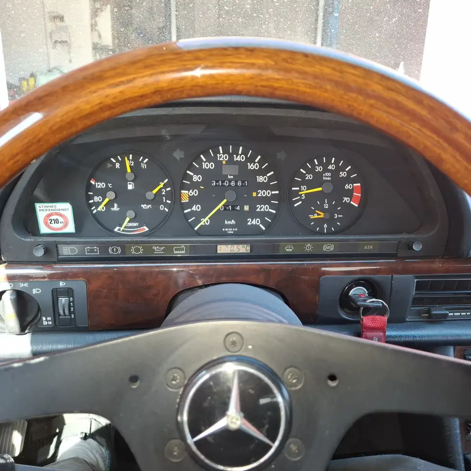 Mercedes-Benz 420 SEC, foto 10