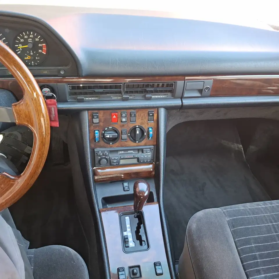 Mercedes-Benz 420 SEC, foto 9