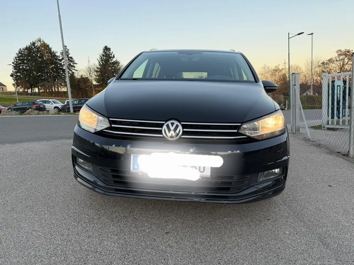 Volkswagen Touran Comfortline 1,6 SCR TDI DSG - 1