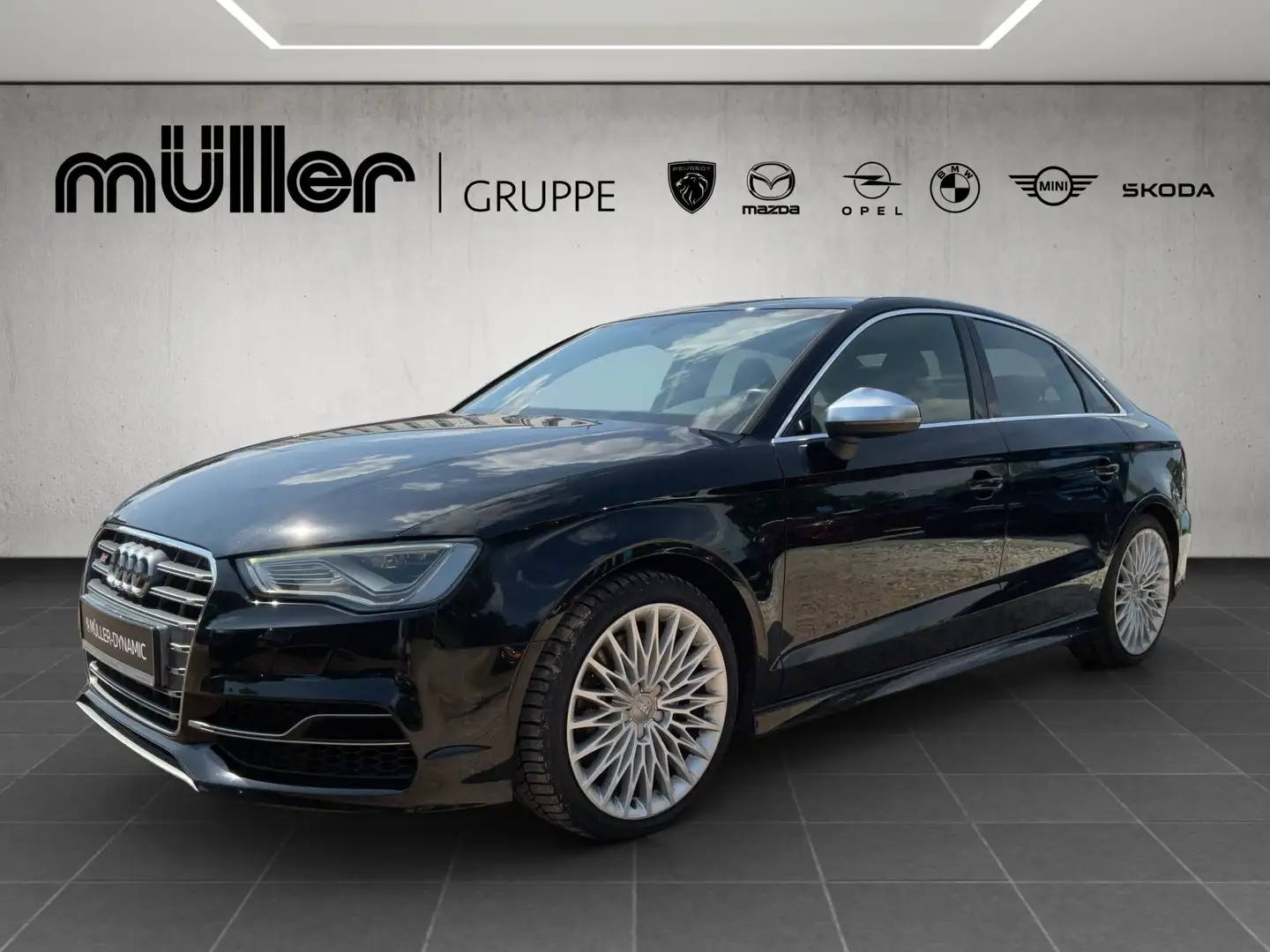 Audi S3 QUATTRO LIMOUSINE LED B&O TEMPOMAT SHZ Schwarz - 1