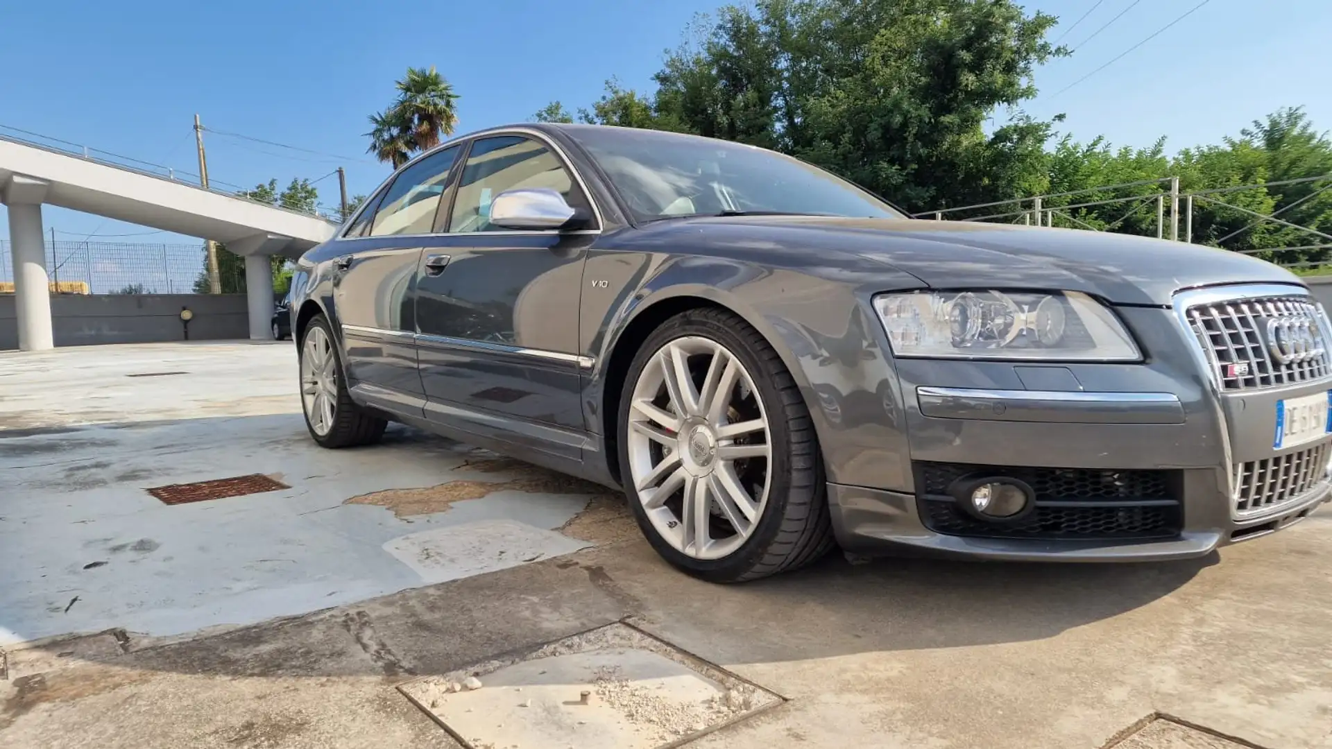 Audi S8 A8 II 2002 5.2 V10 quattro tiptronic Šedá - 1
