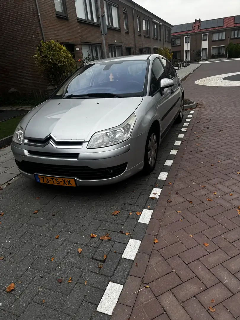 Citroen C4 1.6-16V Image Grijs - 1