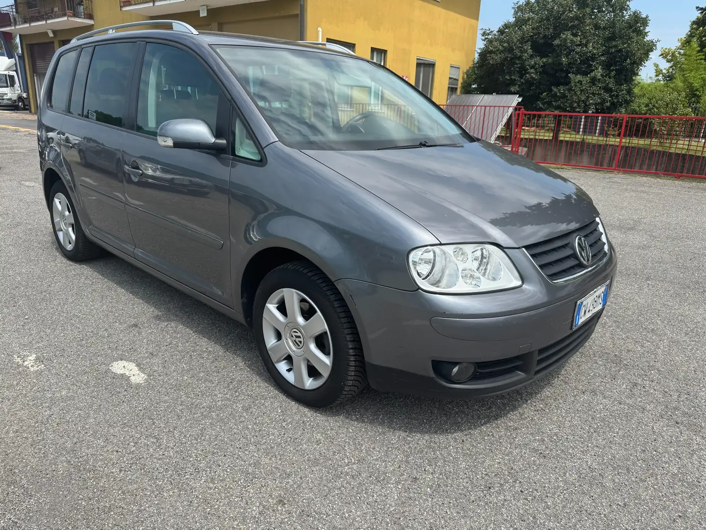 Volkswagen Touran Touran 2.0 tdi Highline 140cv - 7 POSTI - Argento - 1