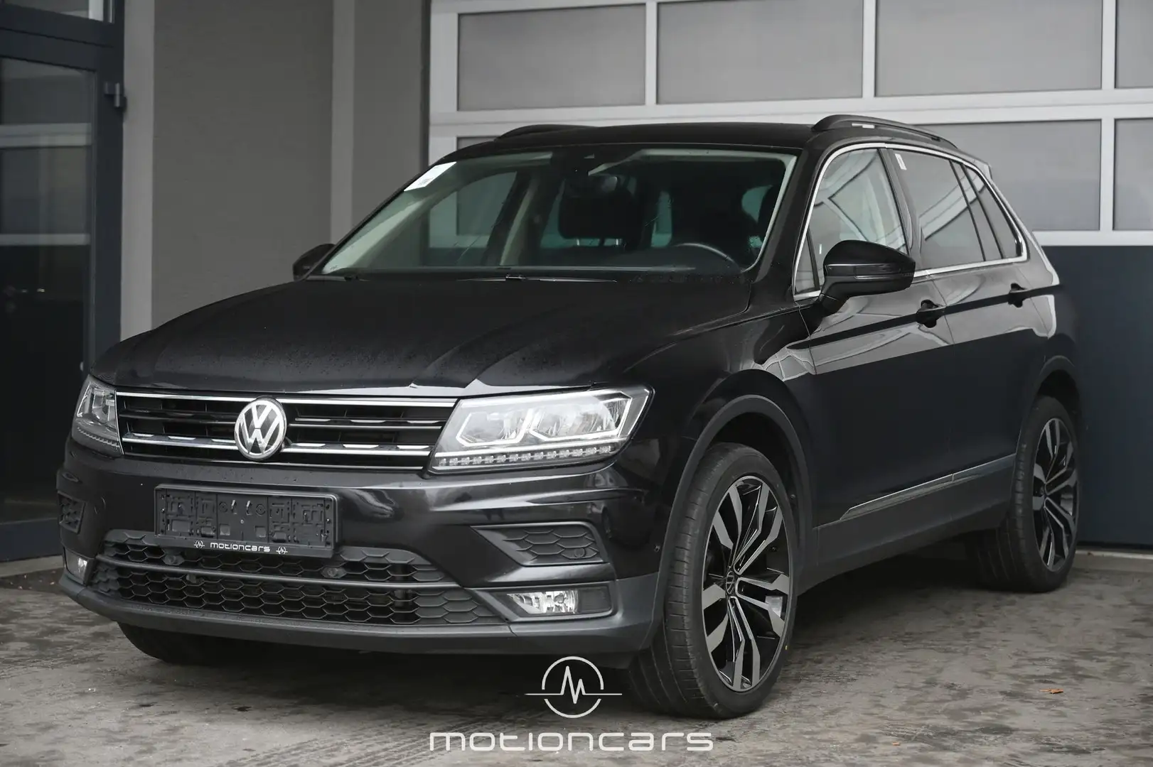 Volkswagen Tiguan 2.0 TDI BMT Sky 4Motion Pickerl NEU Schwarz - 1