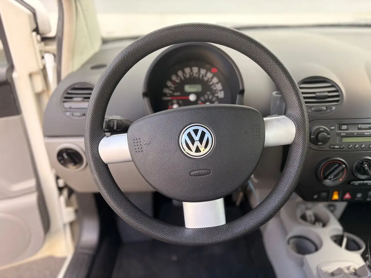 Volkswagen New Beetle Nur 80.000 km | Klima | 1. Hand | TOP-Zustand | TÜV neu, foto 9