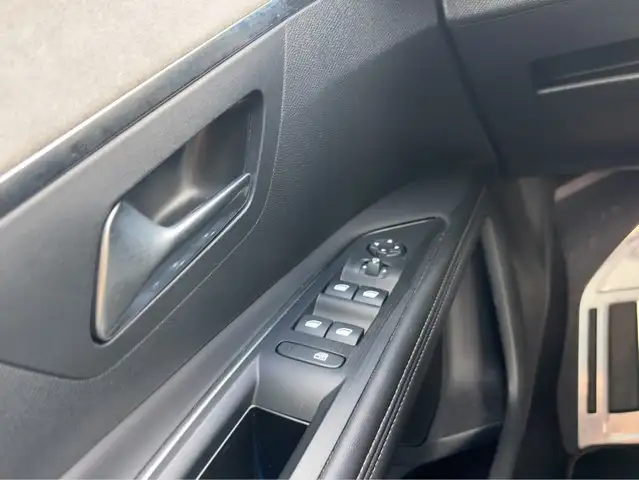 Peugeot 3008 view 14
