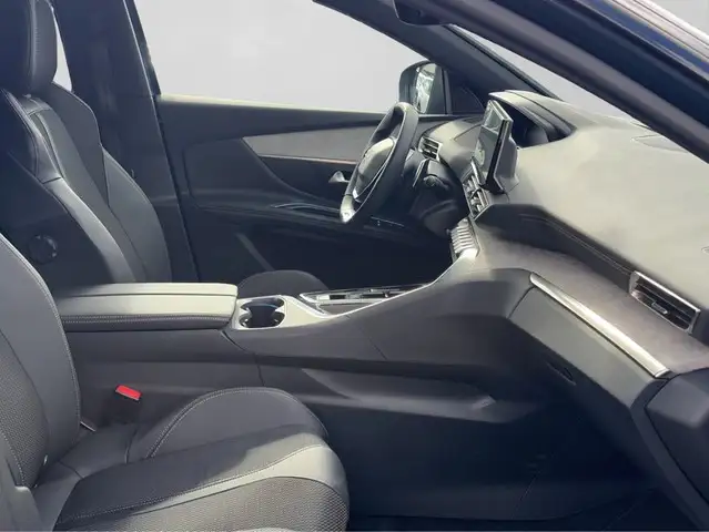 Peugeot 3008 view 9