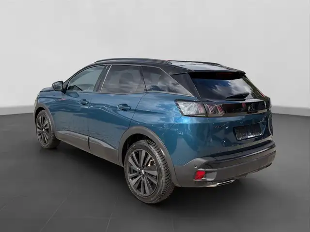 Peugeot 3008 view 3
