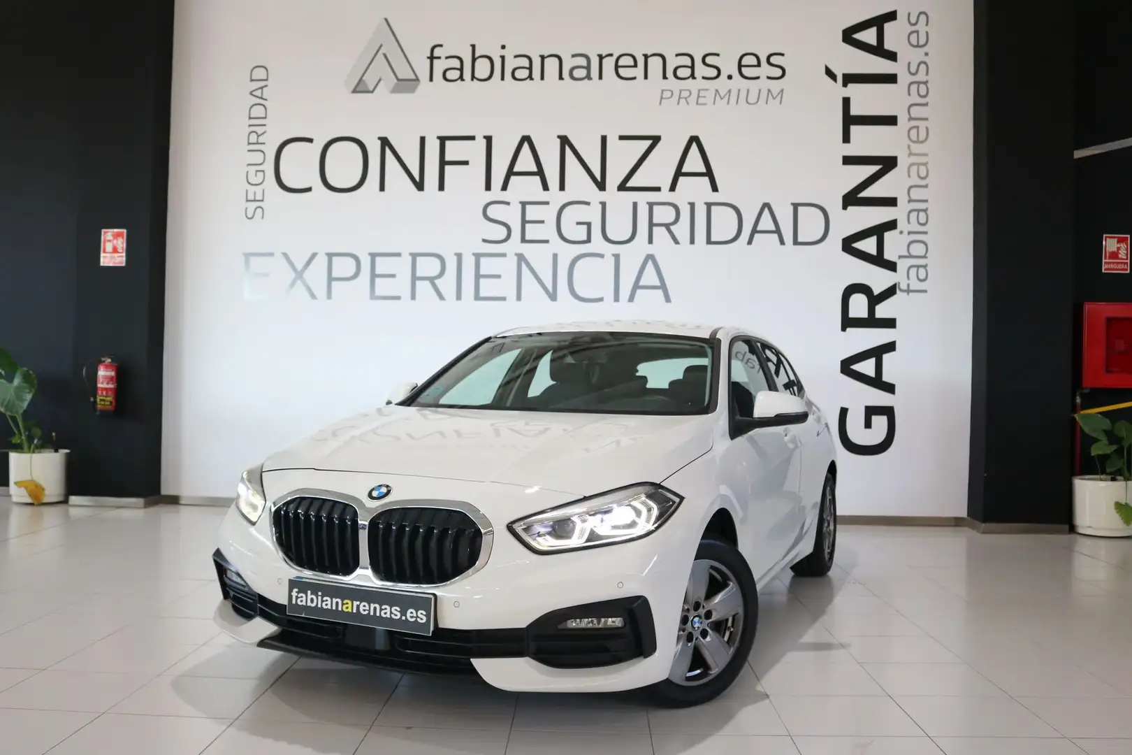 BMW 116 116d Blanco - 1