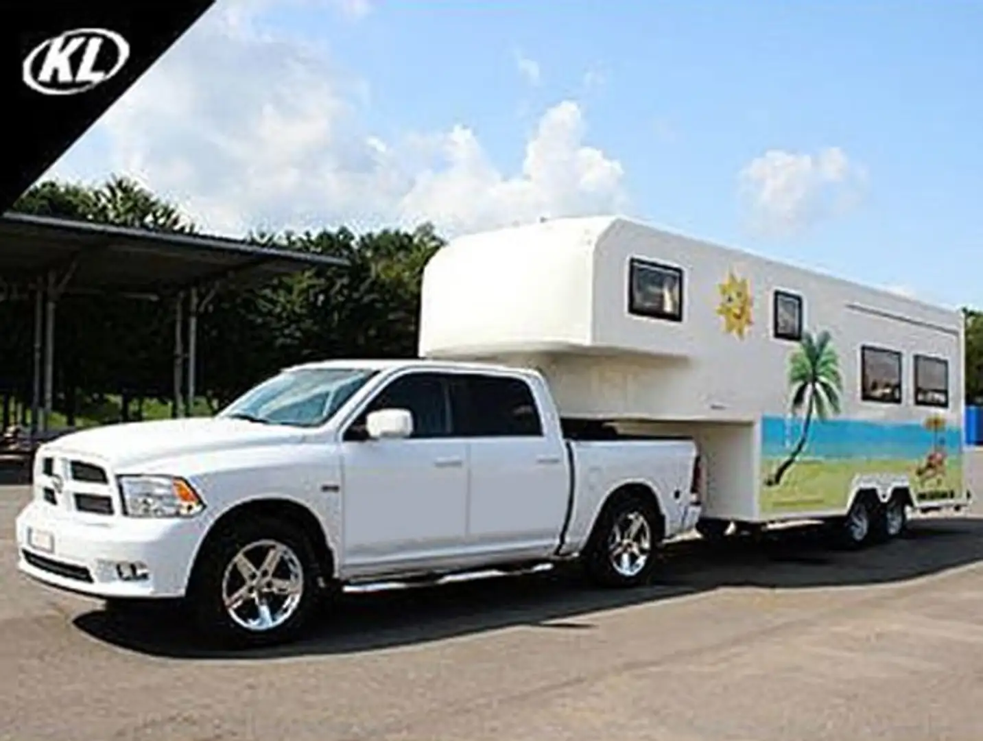 Sonstige Marken Dodge RAM 1500 - Homar Sattelauflieger - Wohnmobil Weiß - 1