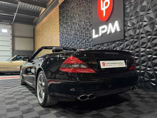 Mercedes-Benz SL view 6