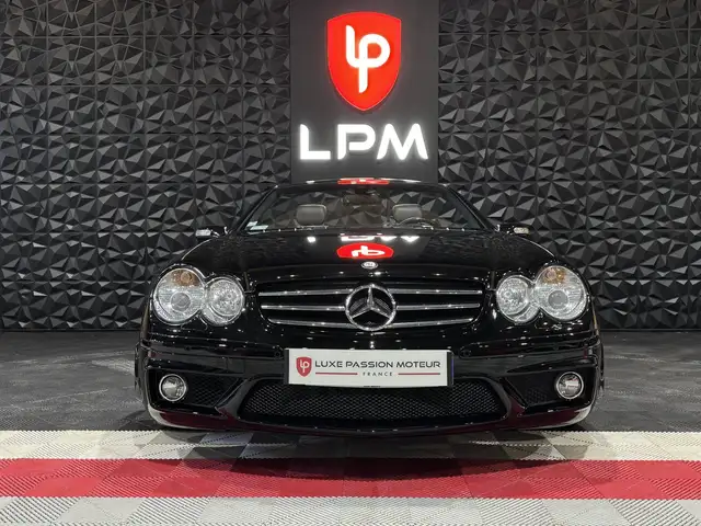 Mercedes-Benz SL view 2