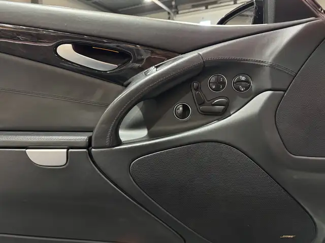 Mercedes-Benz SL view 14