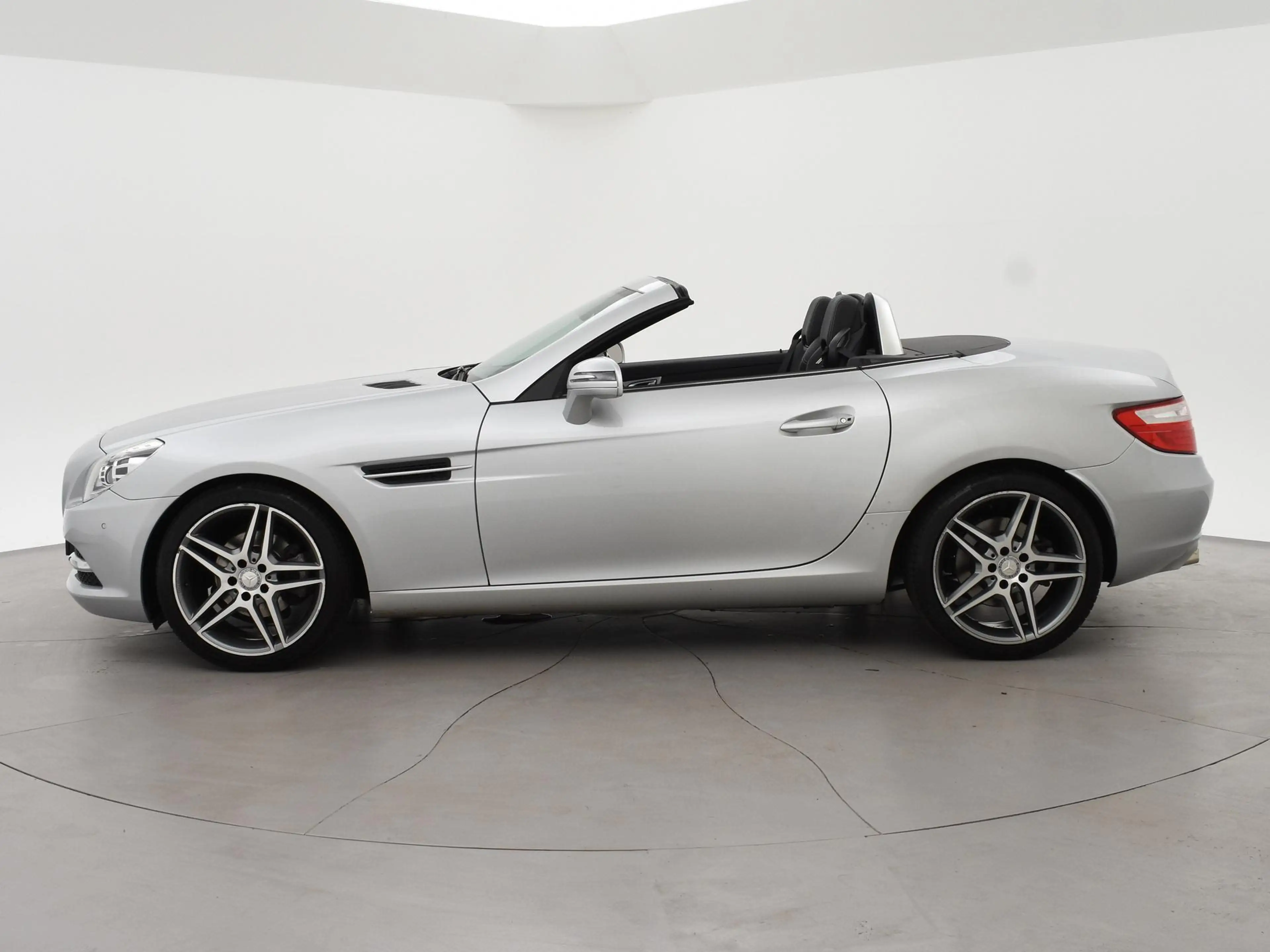 Mercedes-Benz SLK 200 AUT. AIRSCARF NEKVERWARMING | LEDER | 18 INCH | ST — photo 5