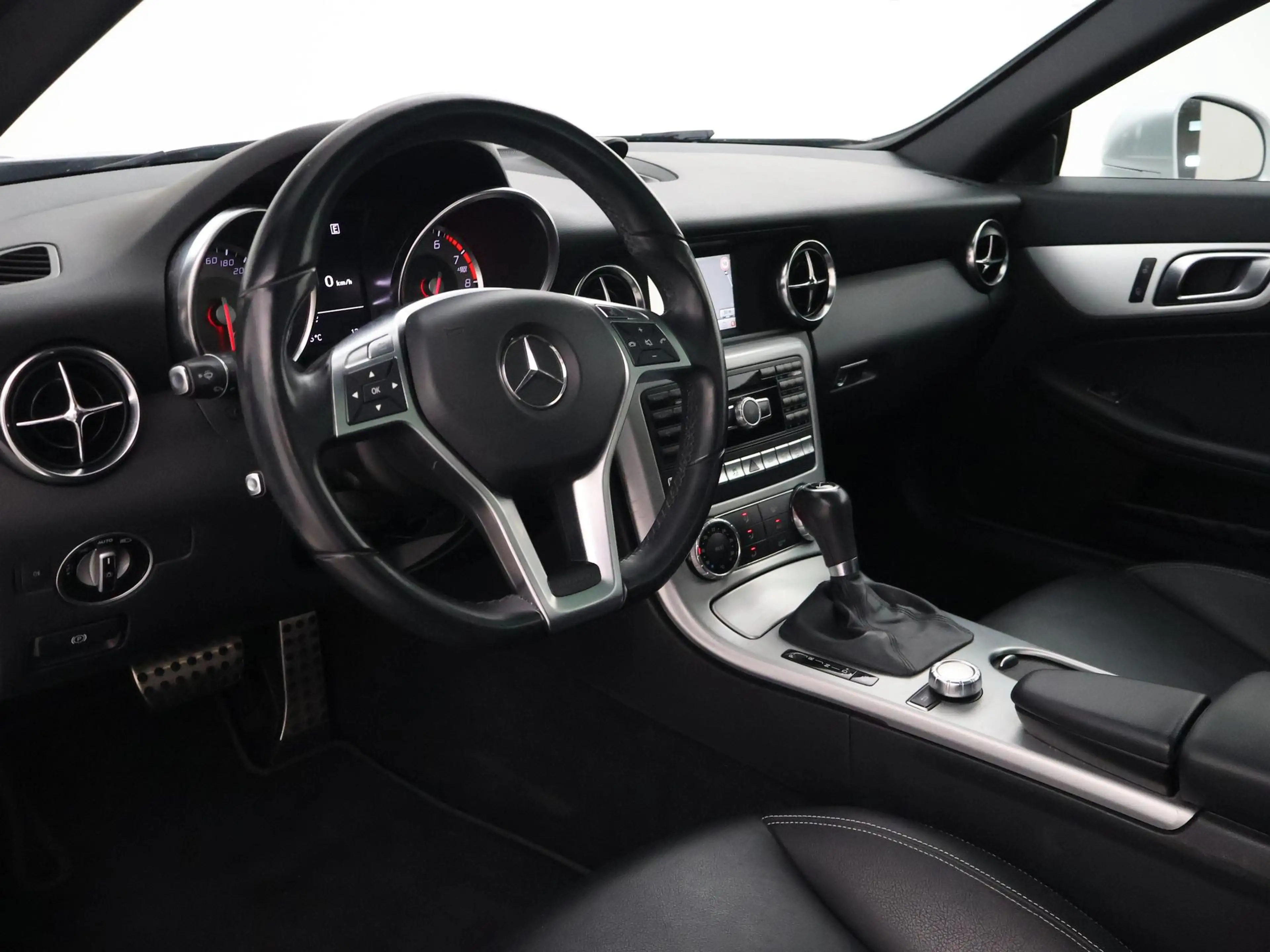 Mercedes-Benz SLK 200 AUT. AIRSCARF NEKVERWARMING | LEDER | 18 INCH | ST — photo 24