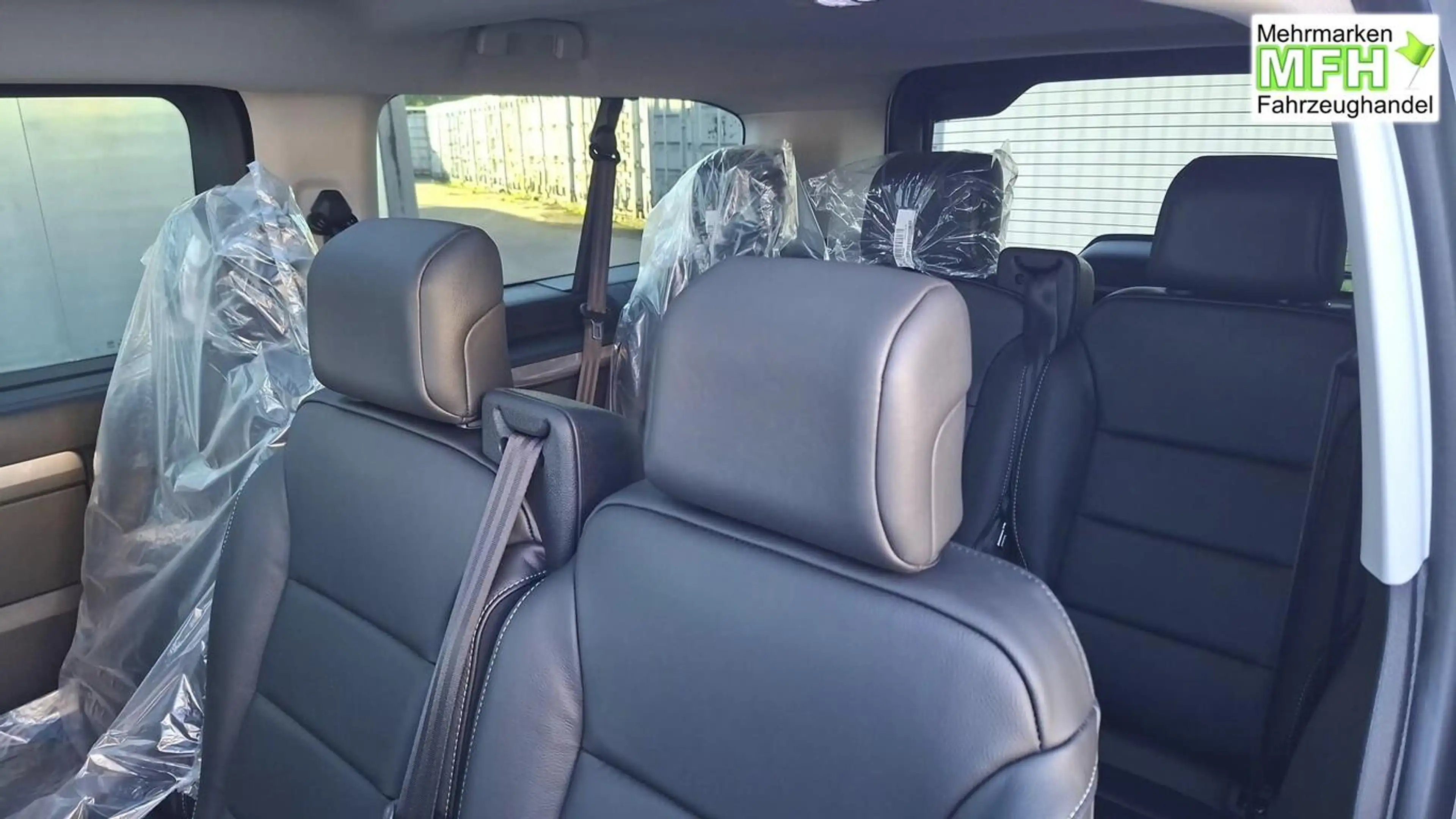 Peugeot Traveller Allure L3 AT Pano Nav AHK Massage SHZ 130 kW (1... — photo 5