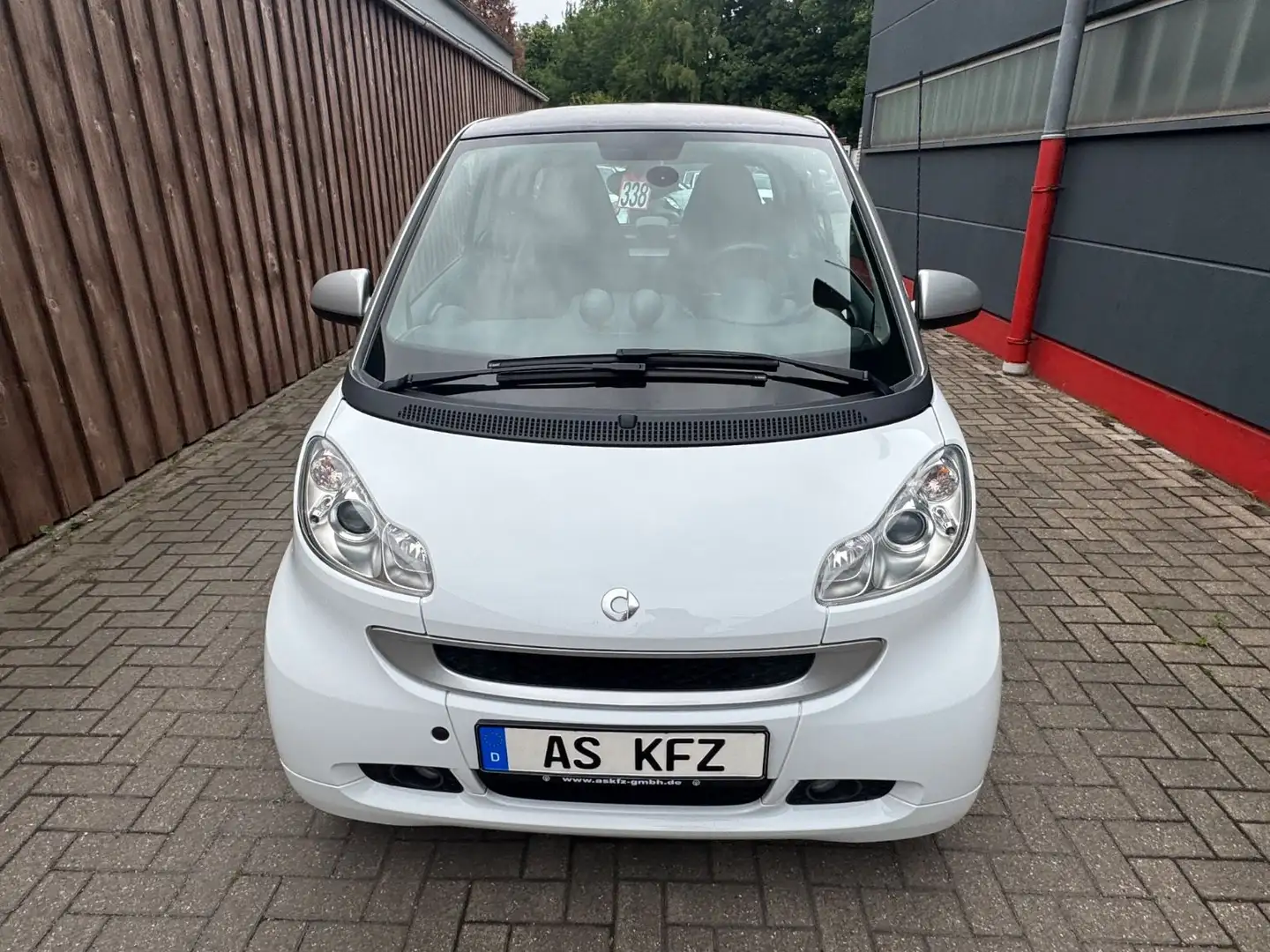 smart forTwo 451 COUPE LEDER KLIMA SHZ SERVO PANORAMA Weiß - 2