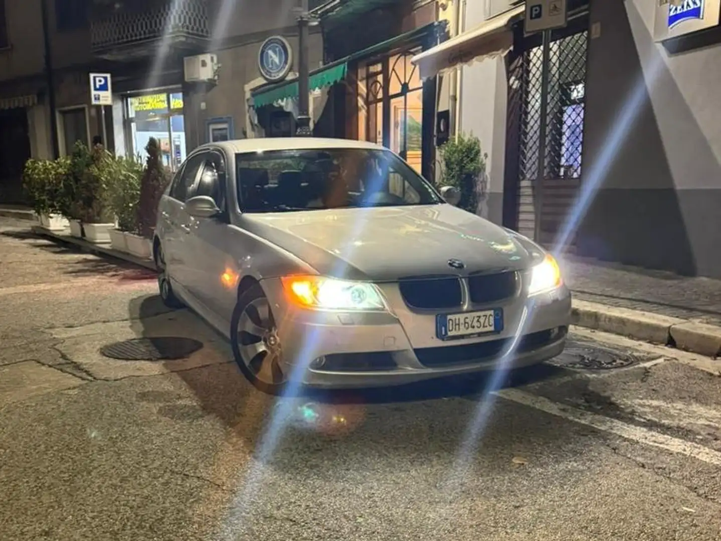 BMW 320 Serie 3 E90 Berlina 320i Msport Argento - 2