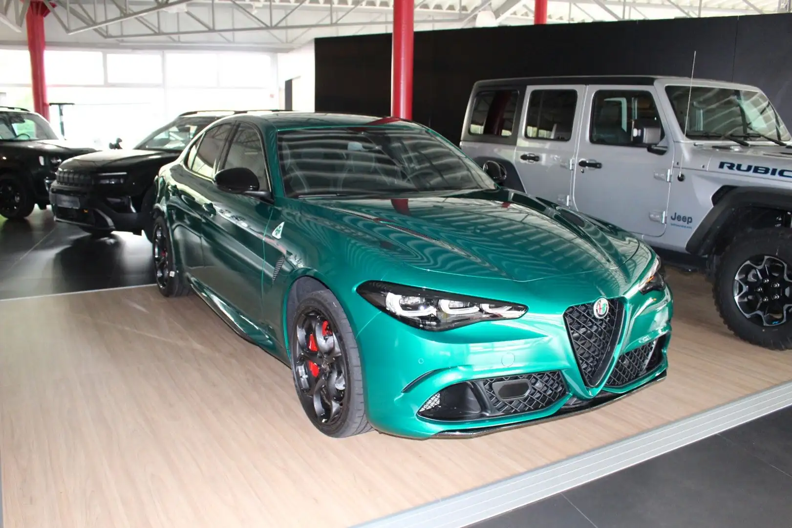 Alfa Romeo Giulia Quadrifoglio AKRAPO./SPARCO Grün - 2