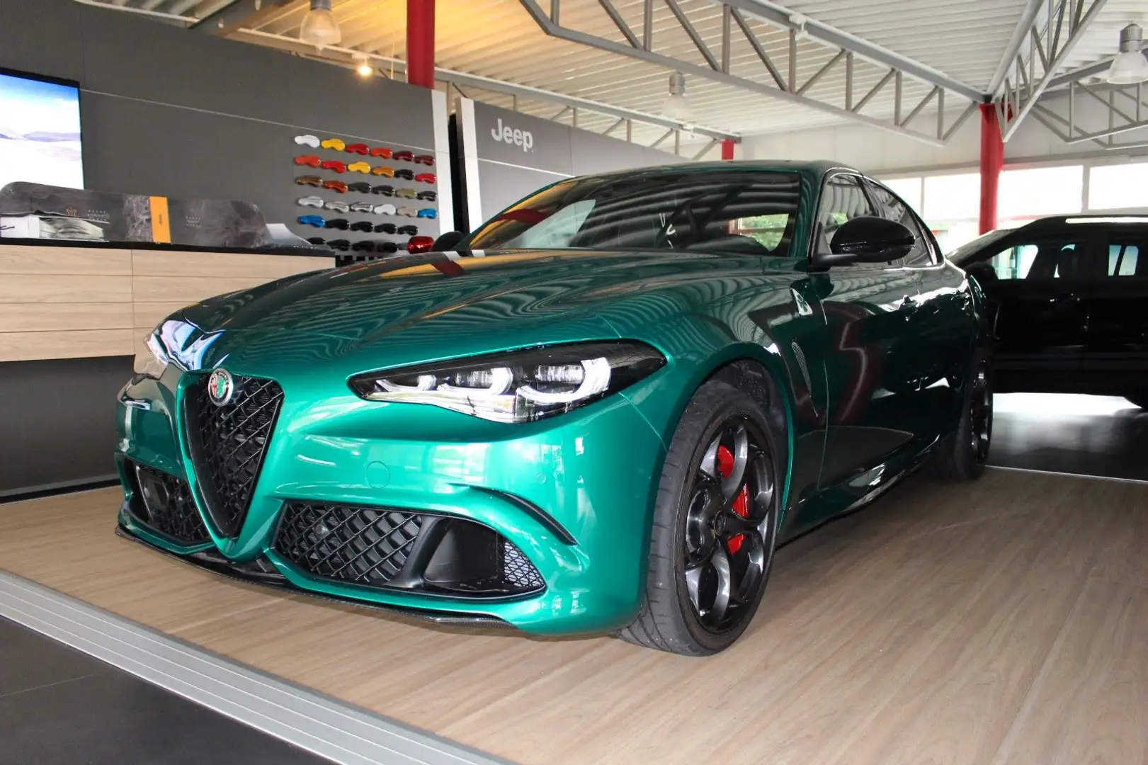 Alfa Romeo Giulia Quadrifoglio AKRAPO./SPARCO Grün - 1