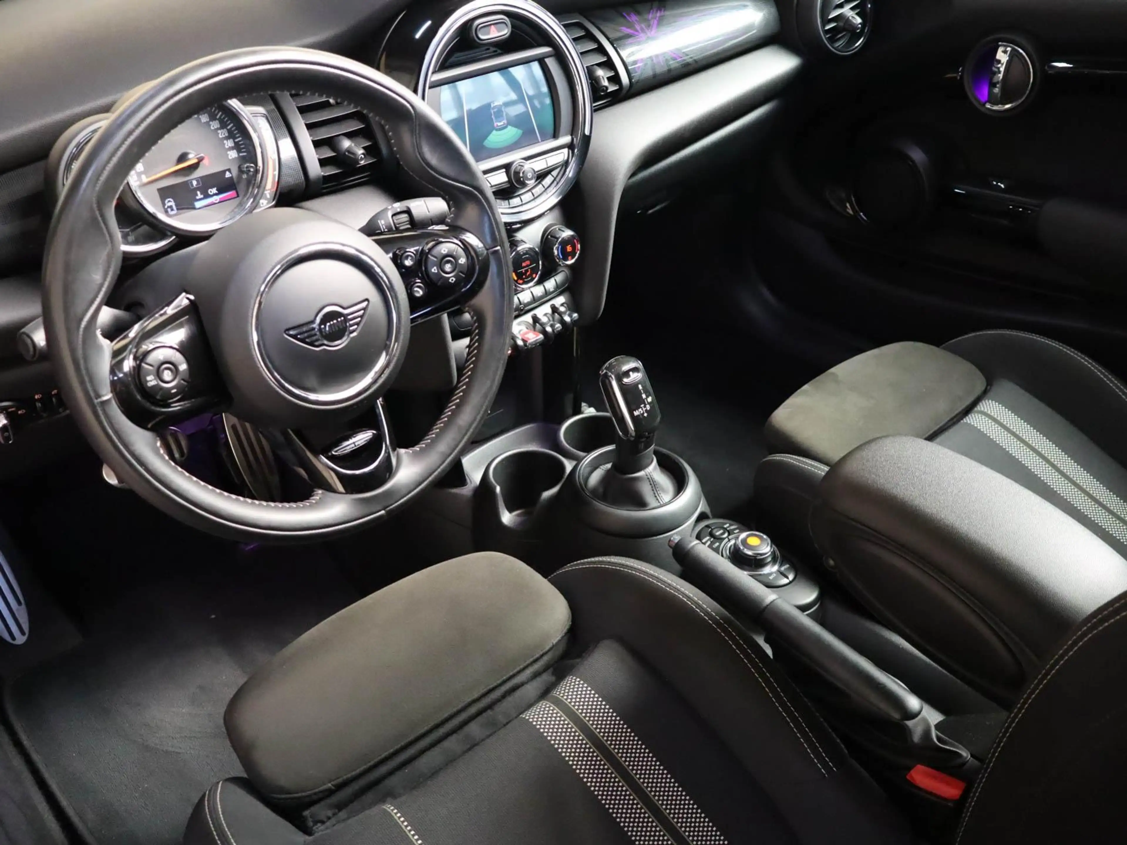 MINI Cooper S Cabrio 2.0 192pk AUT | LED Koplampen | Navigatie | 17" Ve — photo 6