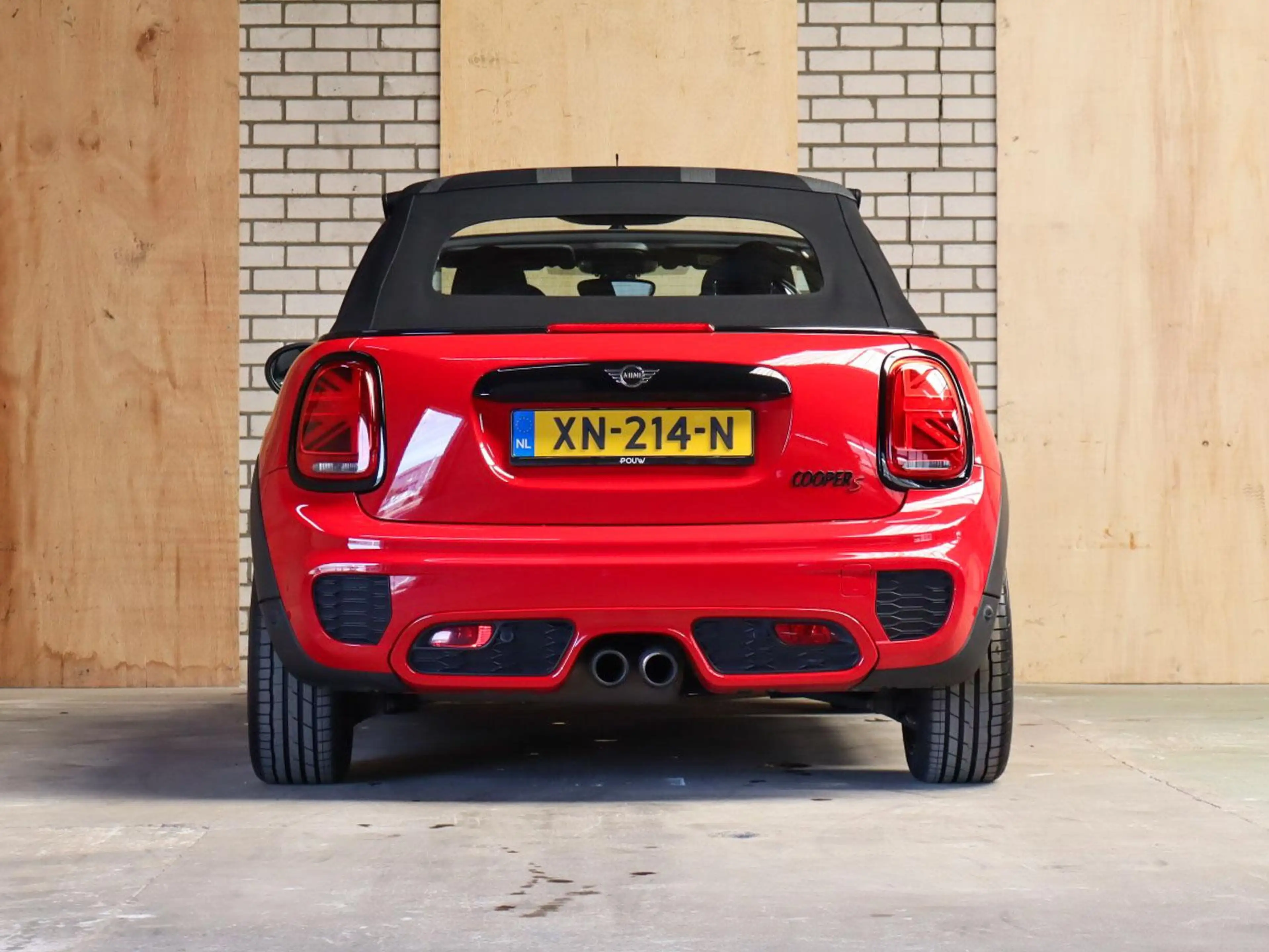MINI Cooper S Cabrio 2.0 192pk AUT | LED Koplampen | Navigatie | 17" Ve — photo 11