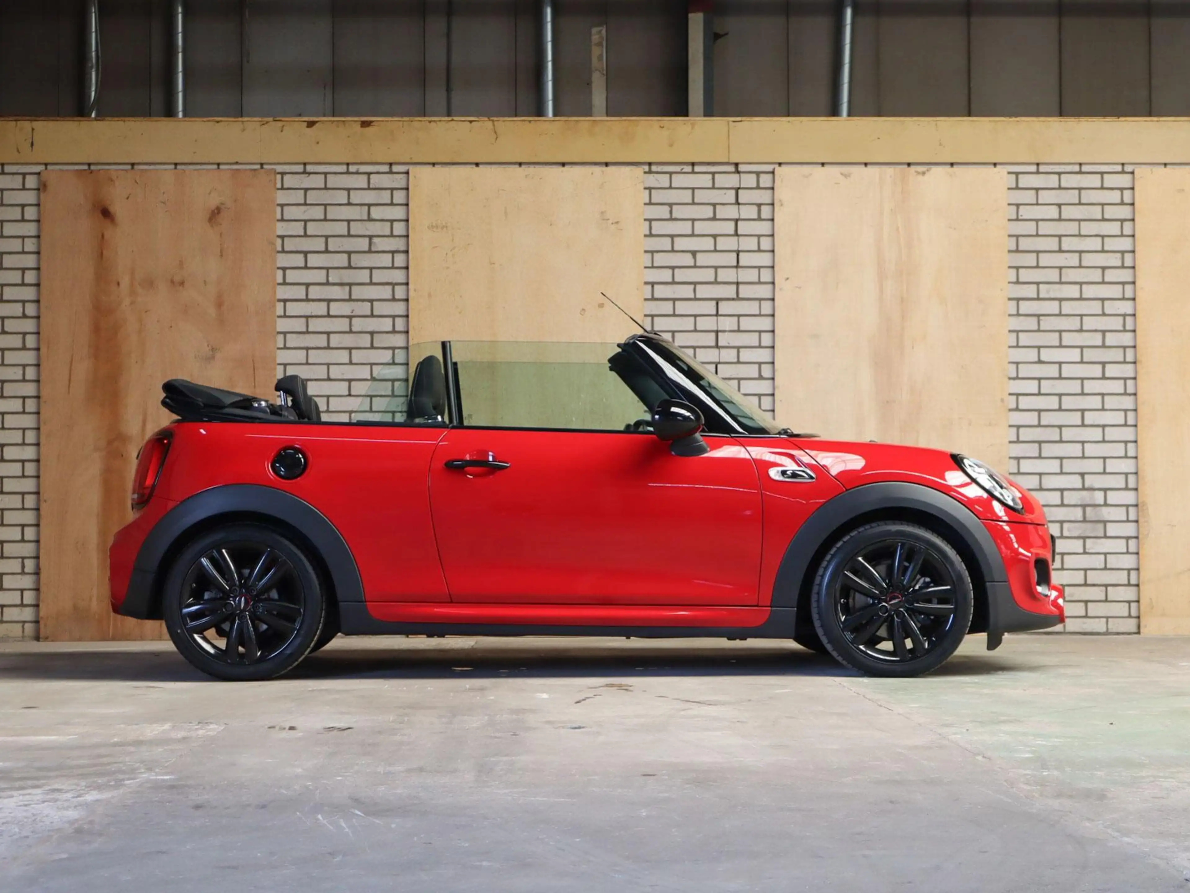 MINI Cooper S Cabrio 2.0 192pk AUT | LED Koplampen | Navigatie | 17" Ve — photo 3