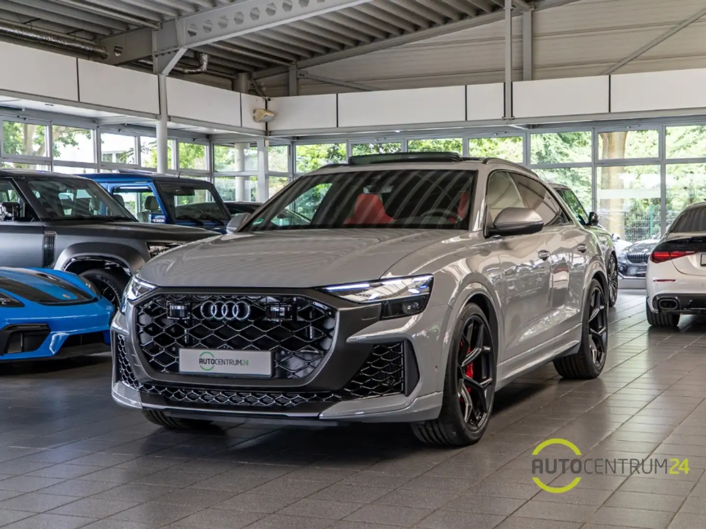 Audi RS Q8 EU-Fahrzeug performance Carbon Pano AHK Massage HU Grau - 2