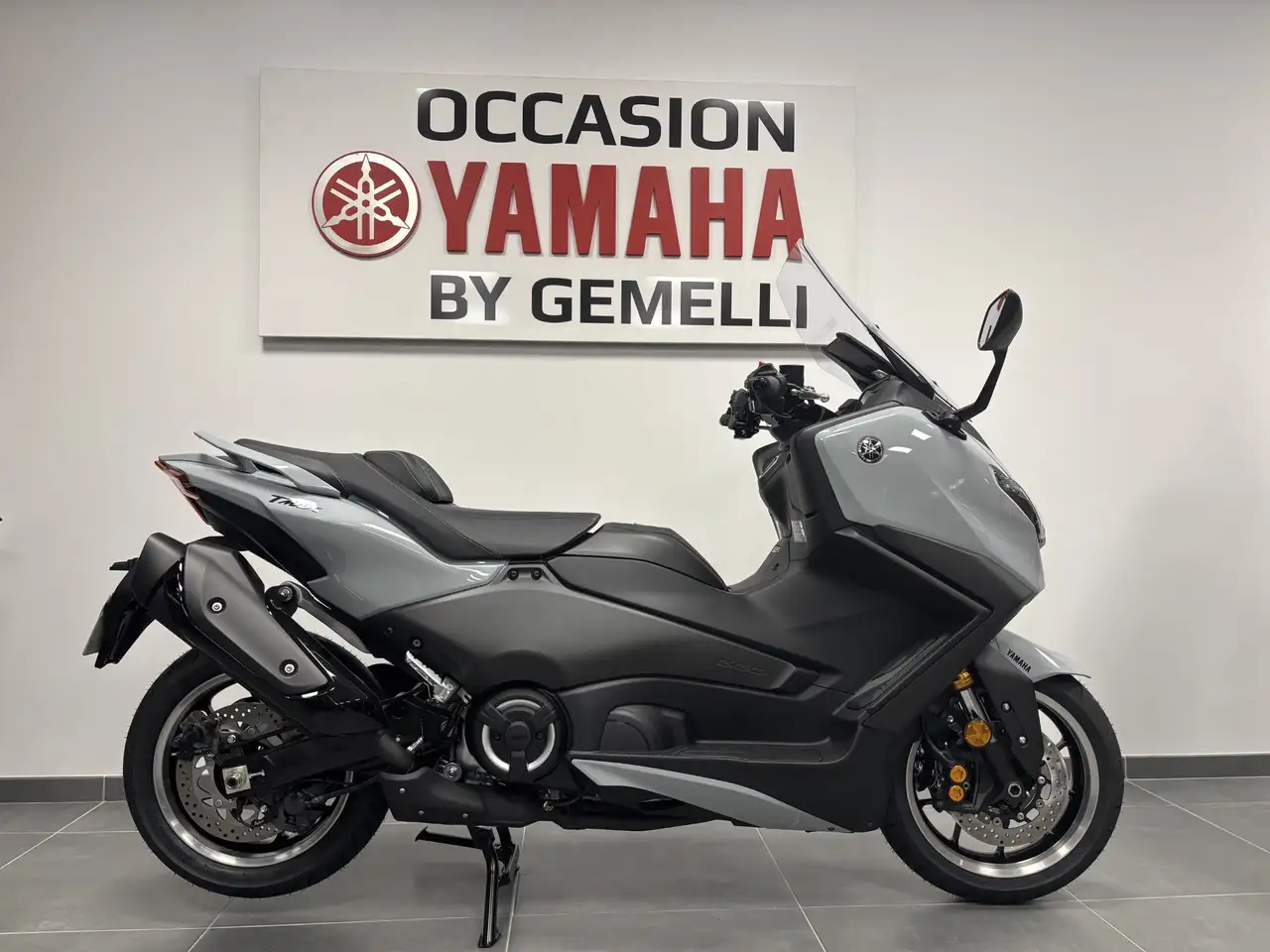 Yamaha Tmax 560
