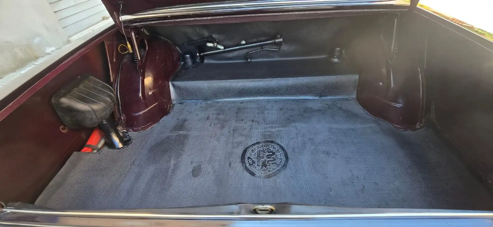 Alfa Romeo Giulia 1300 Nuova Super - 2