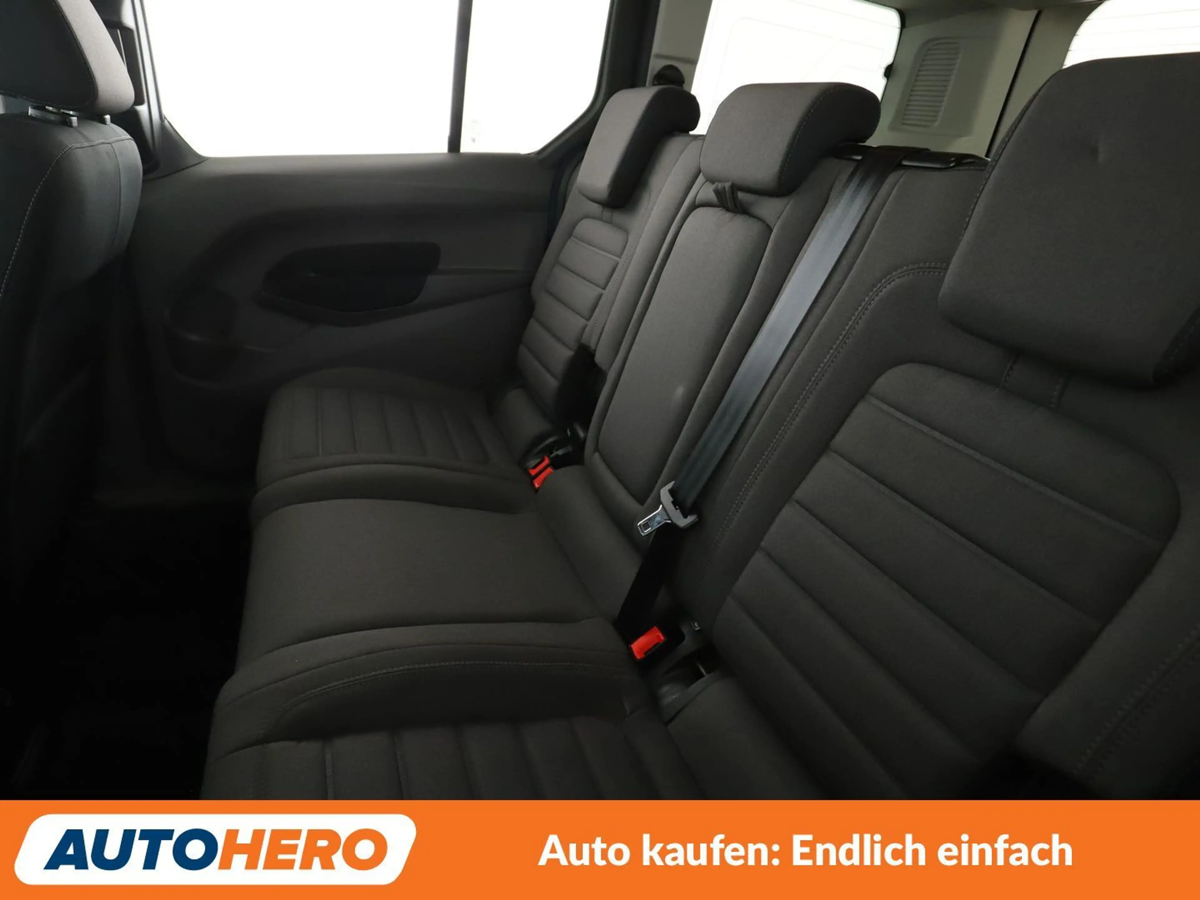 Ford Grand Tourneo 1.5 EcoBlue TDCi Titanium*NAVI*CAM*TEMPO*PDC* — photo 14