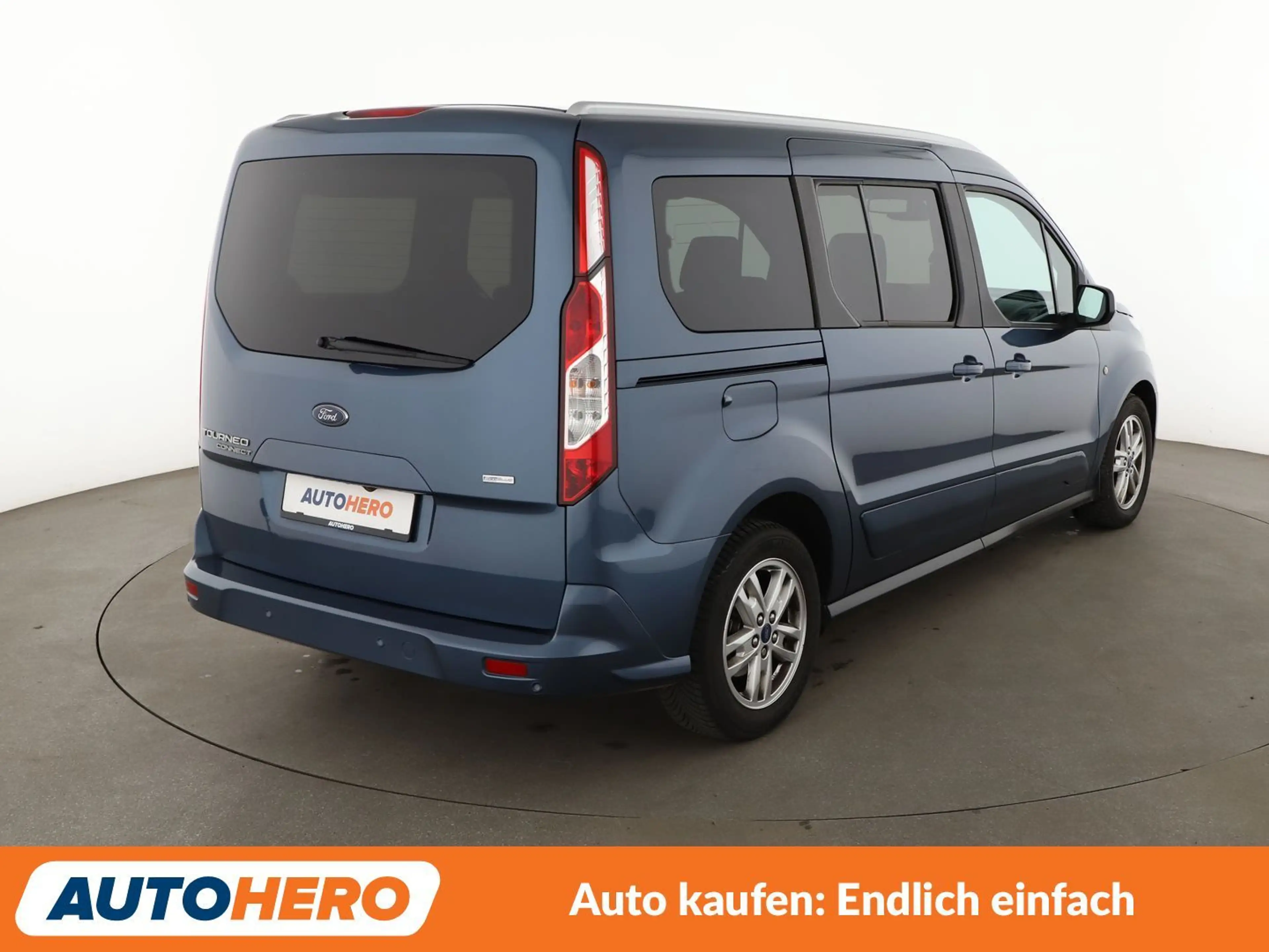 Ford Grand Tourneo 1.5 EcoBlue TDCi Titanium*NAVI*CAM*TEMPO*PDC* — photo 6