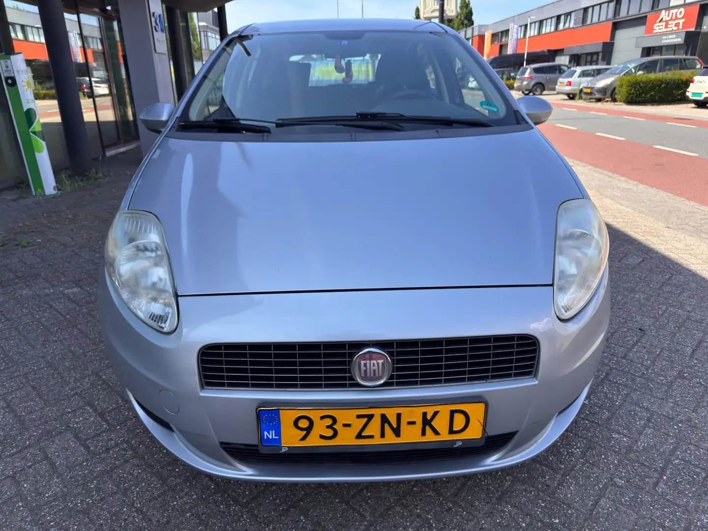 Fiat Grande Punto 1.4 Dynamic / 5-drs Grijs - 2